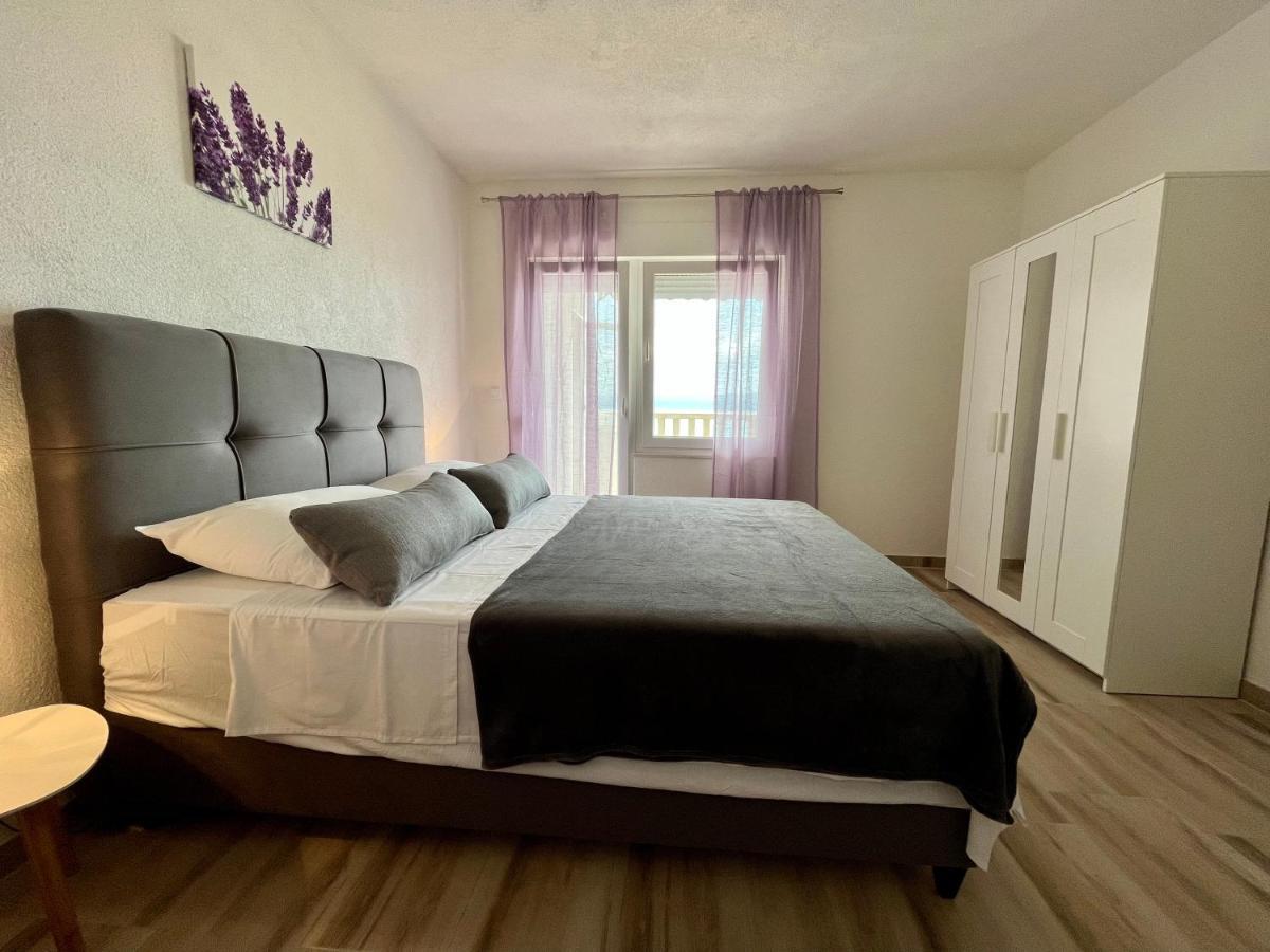 Apartmani “Kresimir” Omiš Buitenkant foto