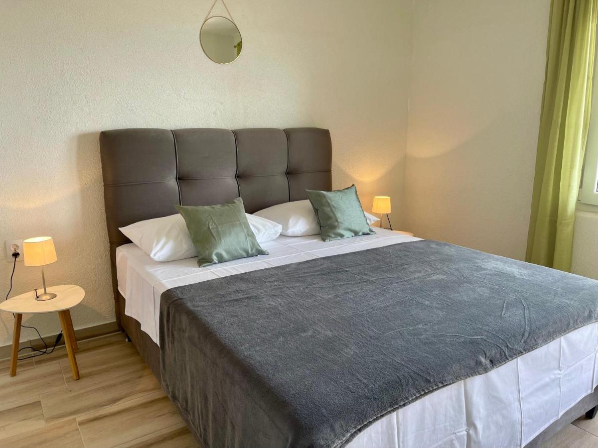 Apartmani “Kresimir” Omiš Buitenkant foto
