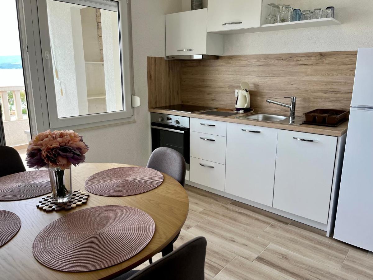 Apartmani “Kresimir” Omiš Buitenkant foto
