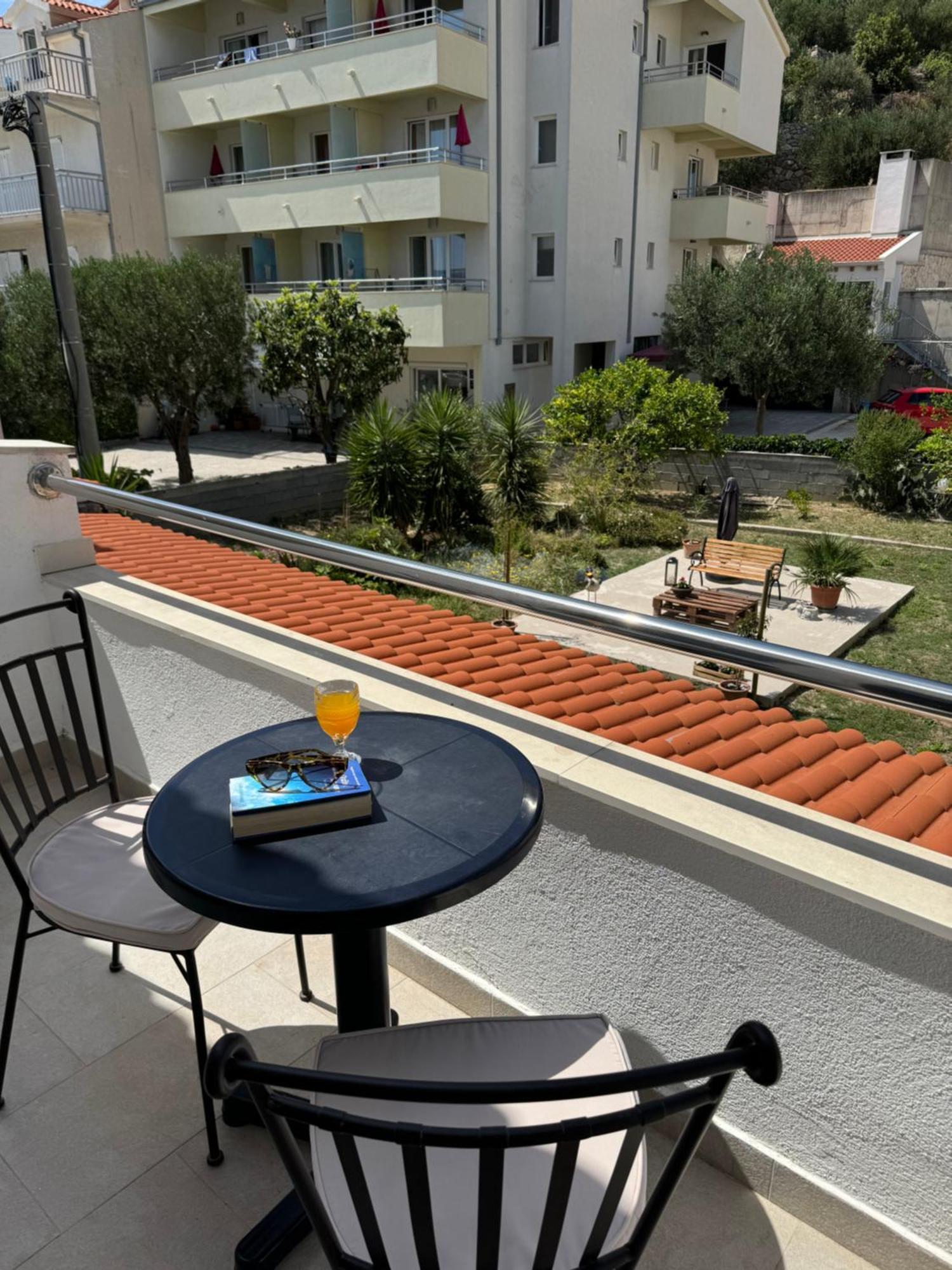 Apartmani “Kresimir” Omiš Buitenkant foto