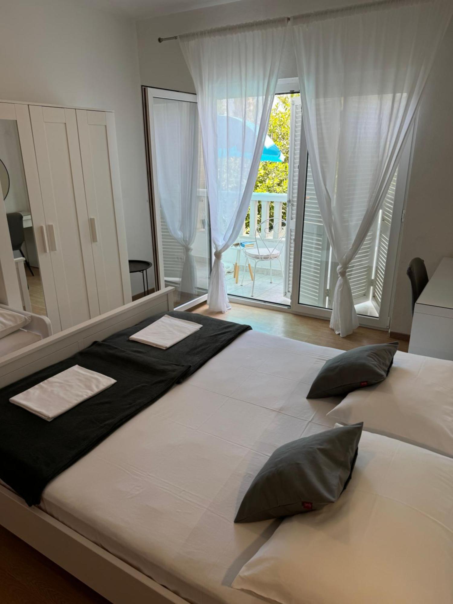 Apartmani “Kresimir” Omiš Buitenkant foto